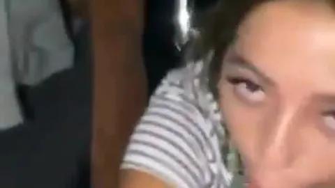 Arabada ateşli sex