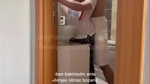 Ders çalışırken güzel hemşire zevkten çıldırdı