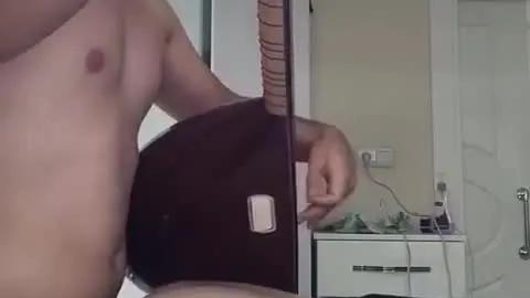 Evli kadın komşusuyla birlikte sazlı sözlü sikişiyor (sesine sağlık ustam)