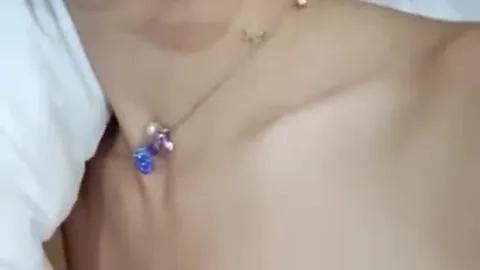 Saunada ilk kez esmer kadın gözünü karartıp daldı